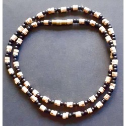 1fach 2farbig schwarz (46 cm) Halsk. Tulsi necklace