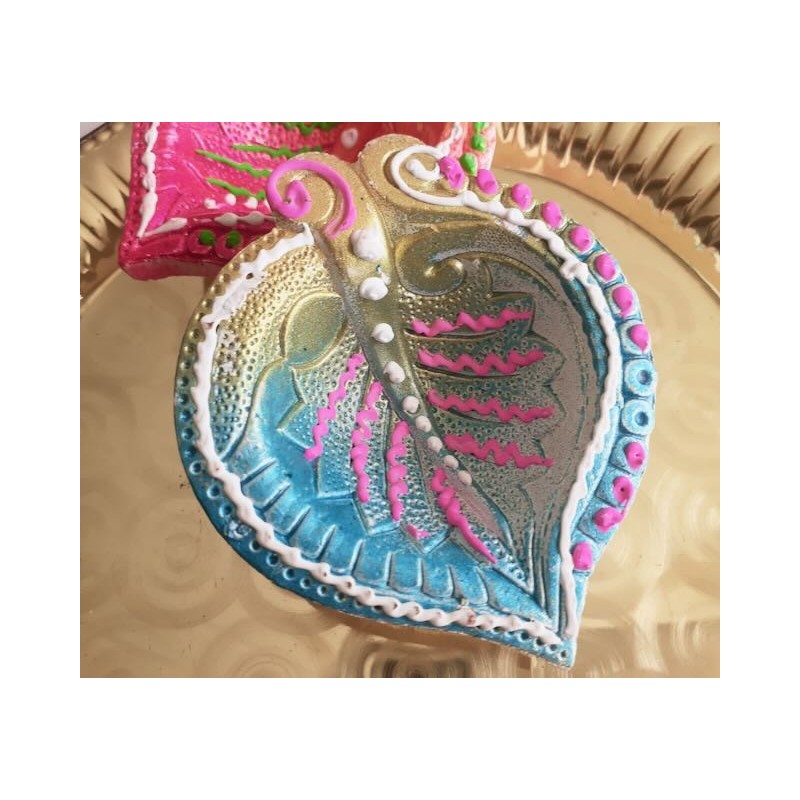 Diya Clay Turkis Rosa Deko Gheelampe aus Ton Special handmade Diwali Puja